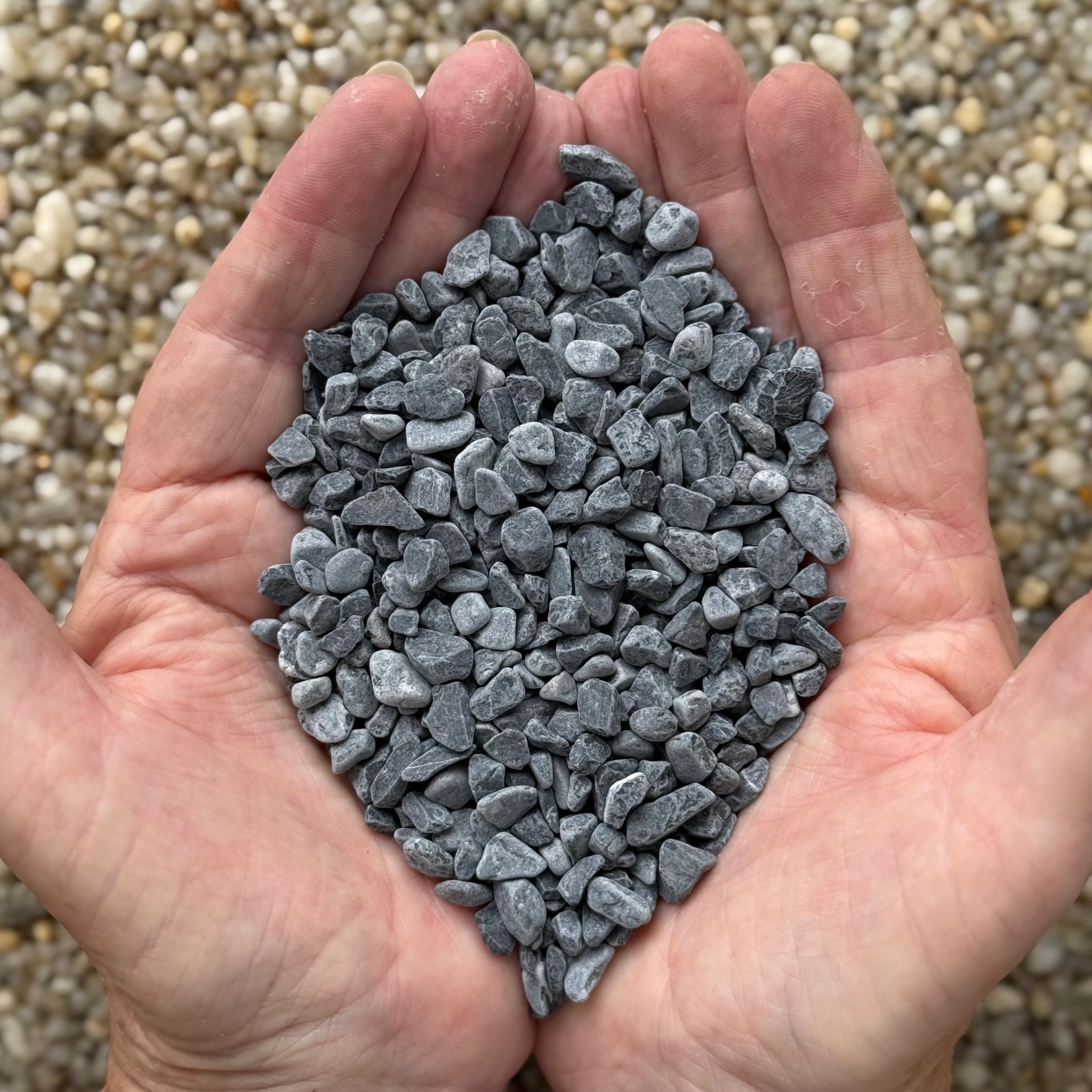 Black Pebble Garden Stones 6mm (20kg)