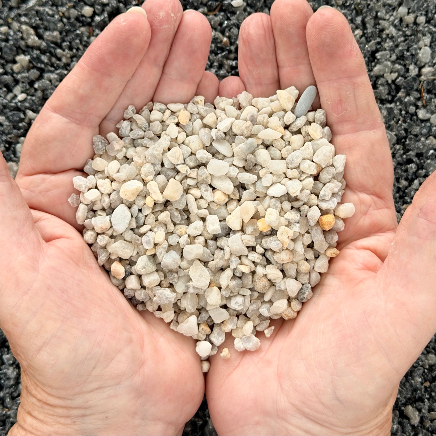 Cowra White Garden Stones 6mm (20kg)