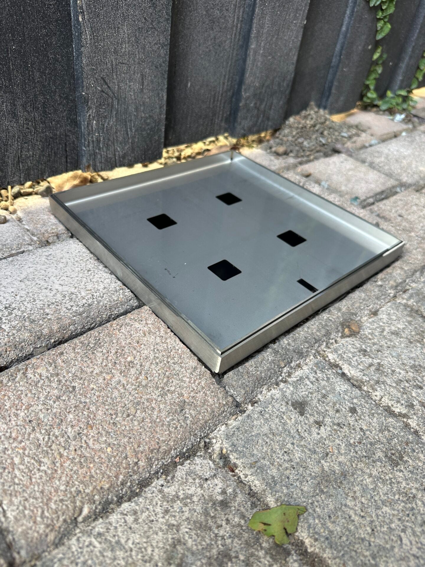 306 HIDE Access Cover