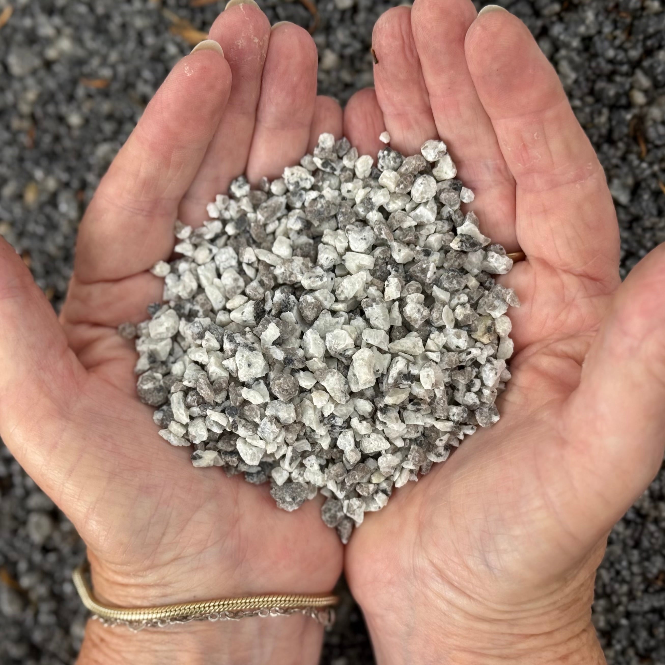 Riverina Garden Stones 6mm (20kg)